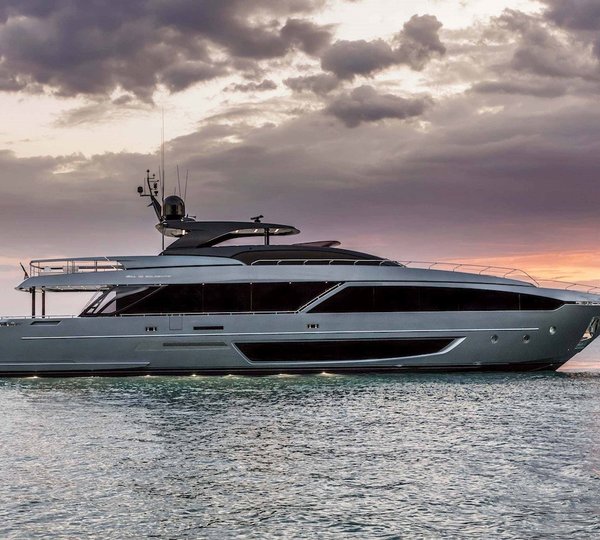 dolceriva yacht price